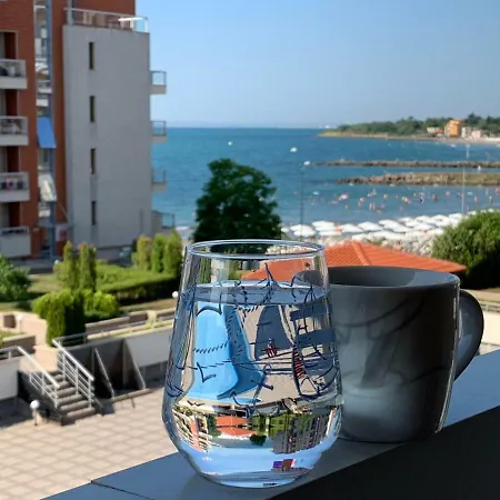 Helios 3* بوموري