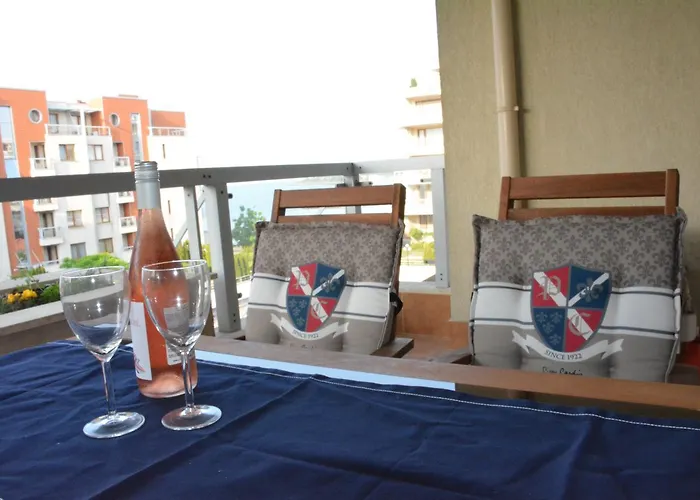 منتجع Helios 3*